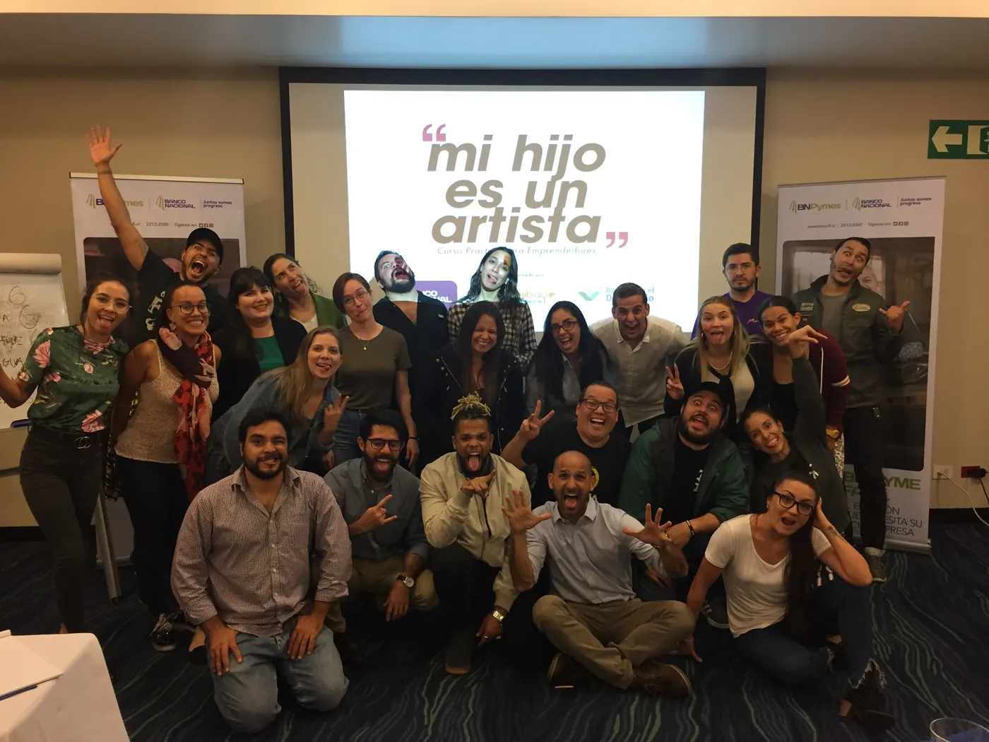 Participantes de una generación frente a la proyección del curso